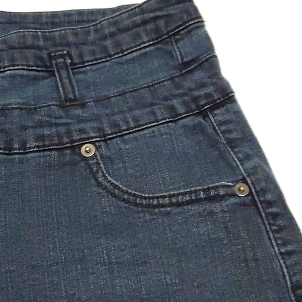 Xhilaration Black Washed High Rise Three Button Jean Shorts 12 - Picture 3 of 8
